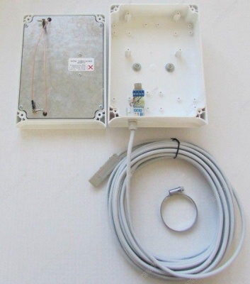 Антэкс Petra-9 MIMO 2x2 BOX панельная антенна с боксом Антэкс Petra-9 MIMO 2x2 BOX панельная антенна с боксом